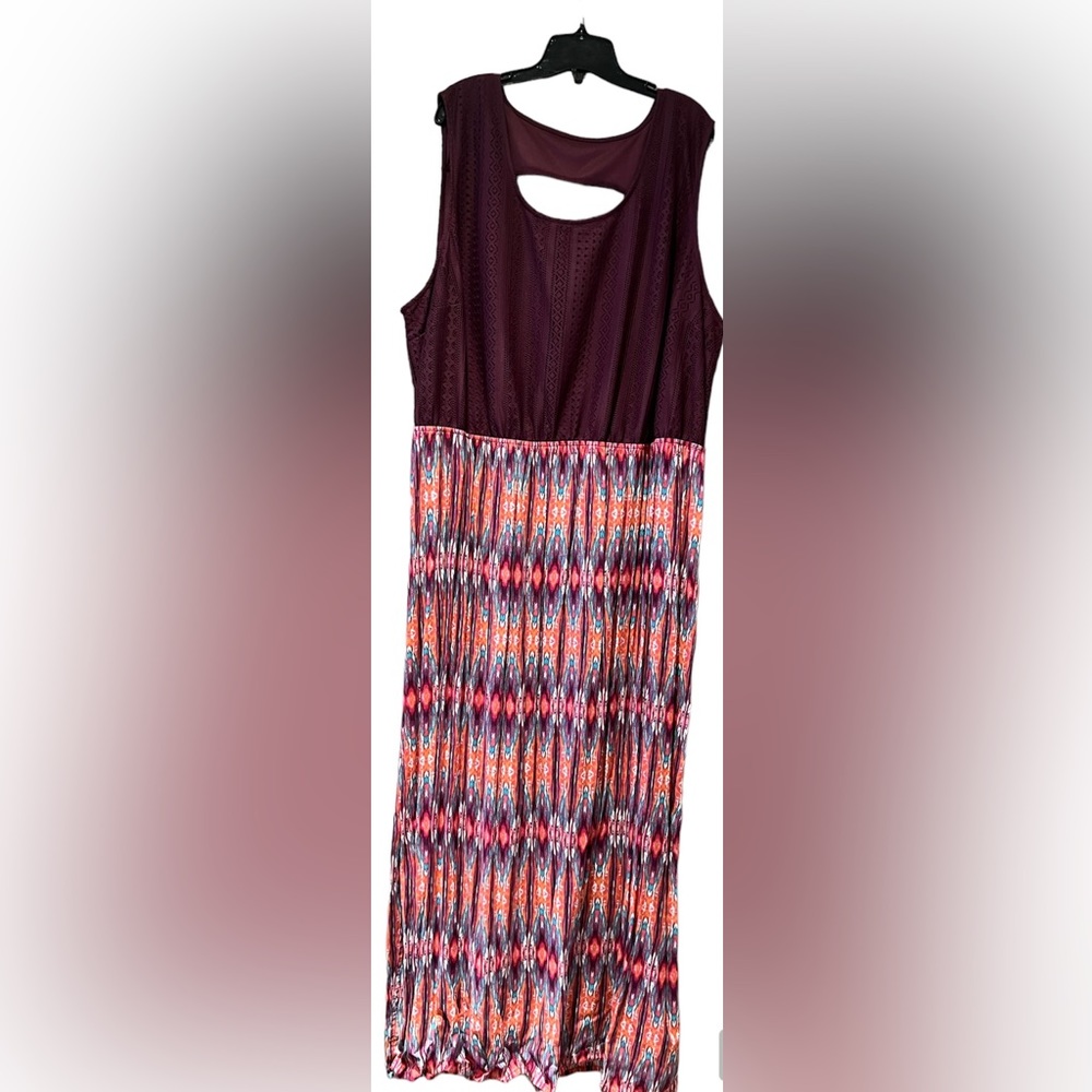 Sleeveless Maxi Dress Size 4X (26W-28W)! Worn Once! Like new condition!